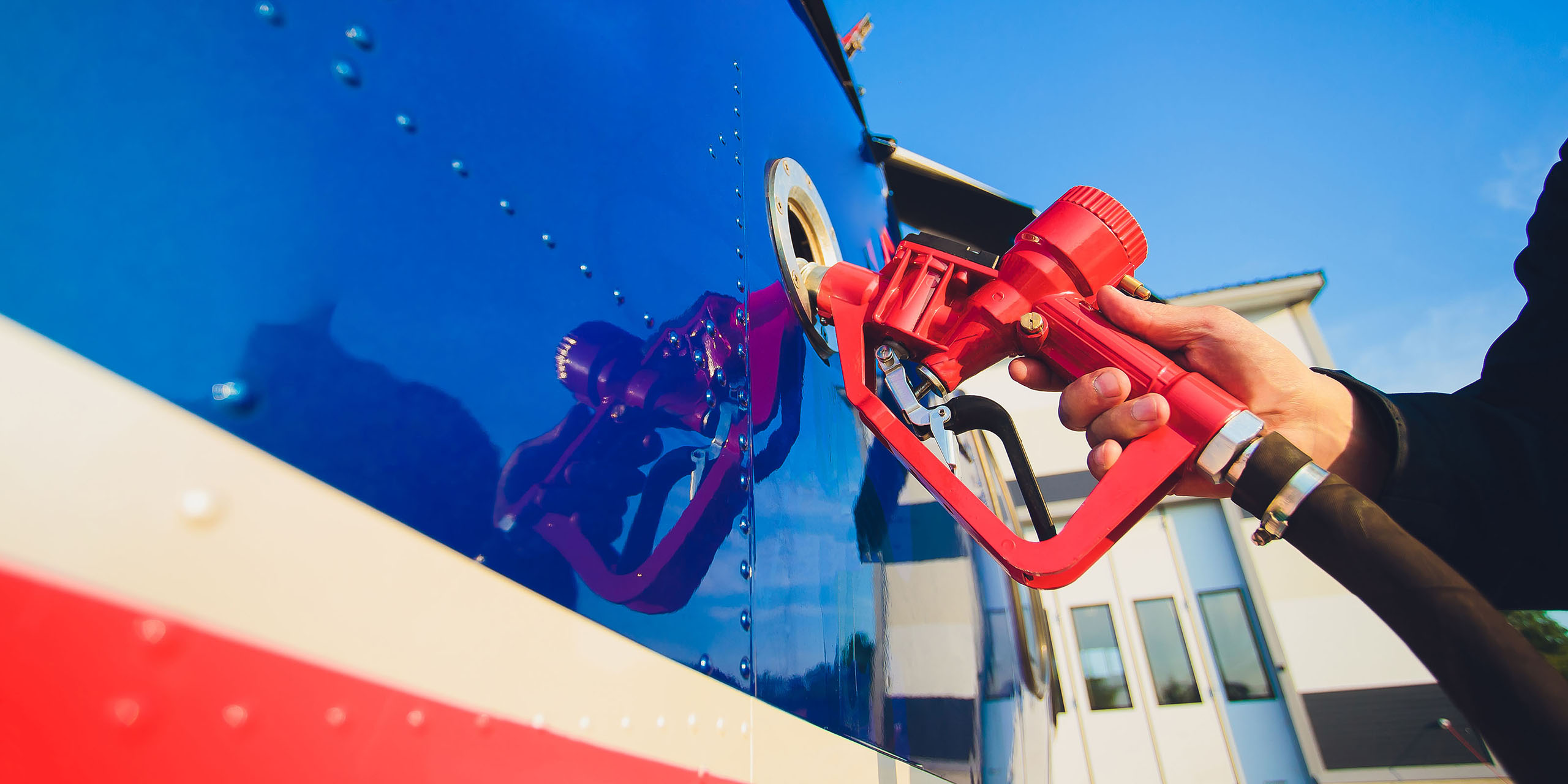 5 Dos and Don’ts: Keep the Cap on Aviation Fuel Safety