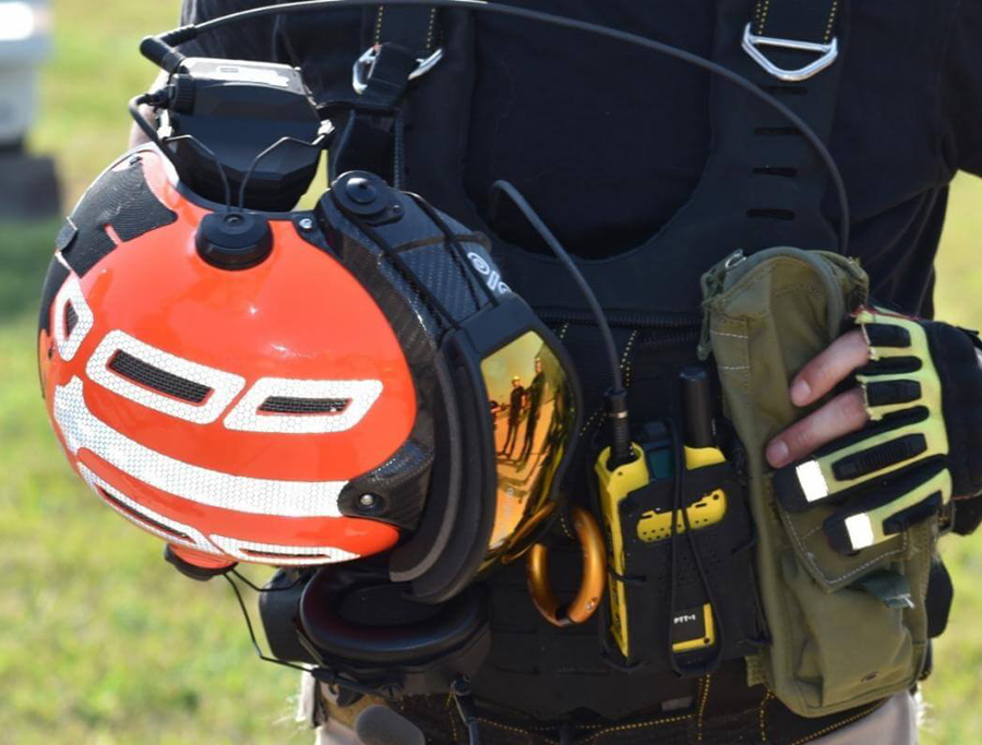 Axnes introduces wireless helmet, headset
