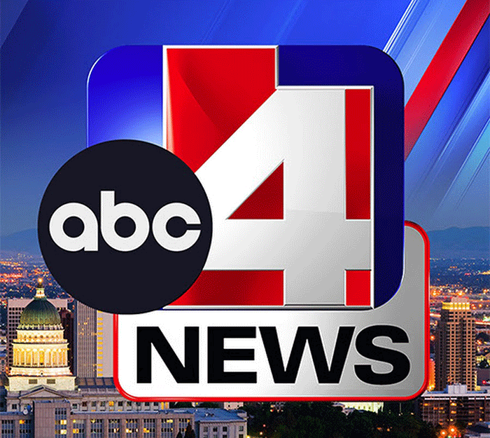 Pilot aborts Santa landing after seeing debris (VIDEO)