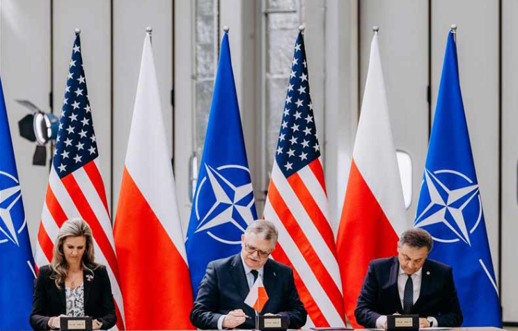 Lockheed Martin, WZL-1 to support Polish Apache fleet